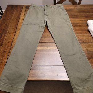 Banana Republic Slim Fit Green Chinos.  31x30